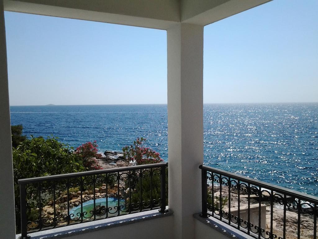 Apartments Govic Примоштен Номер фото